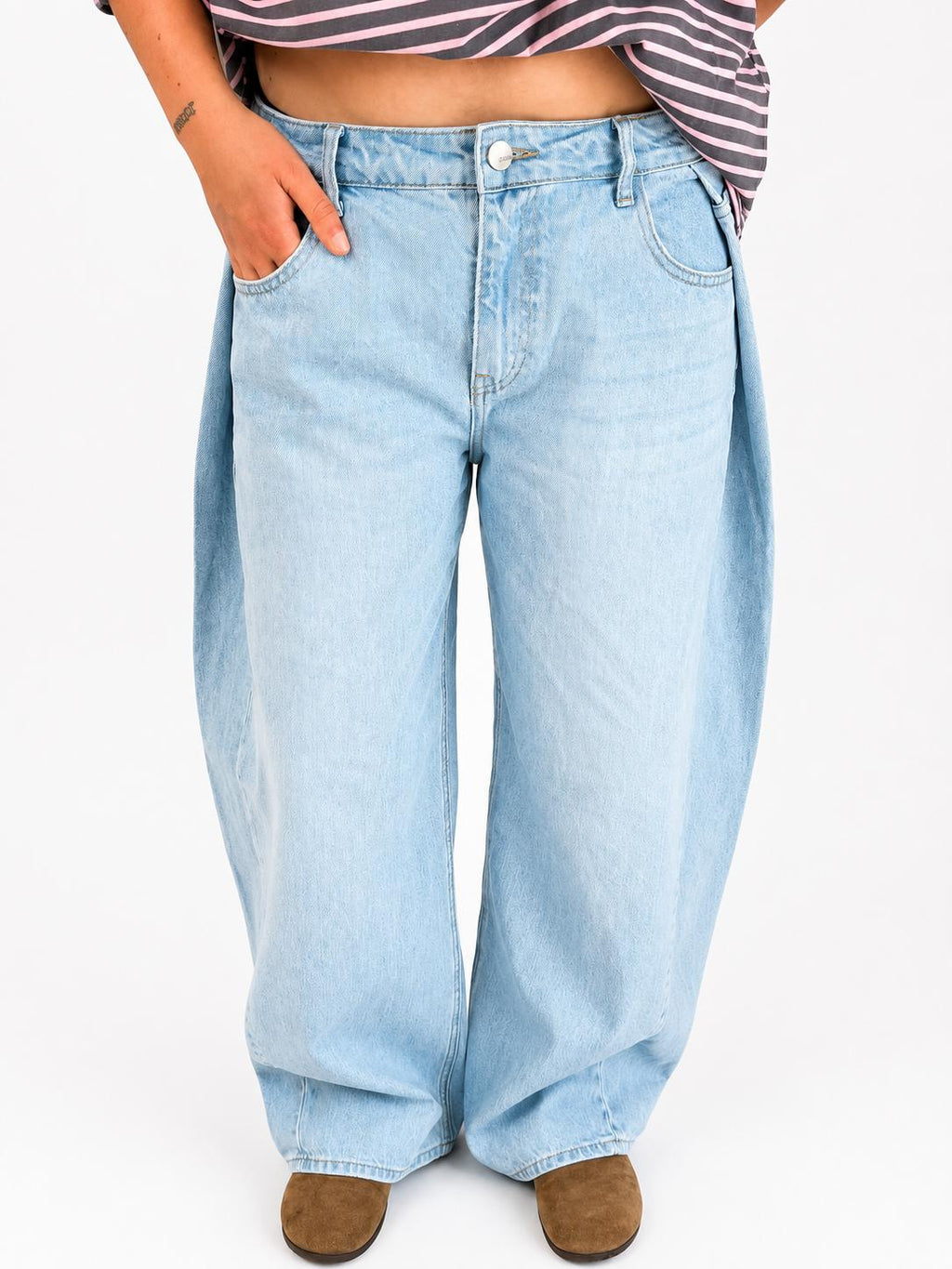 Wide‑Leg Denim Jeans